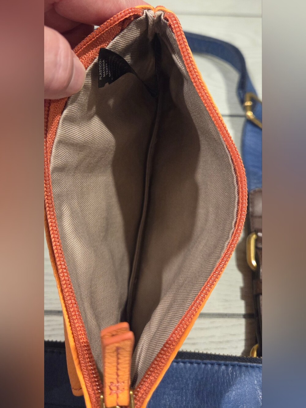 Fossil Blue Leather Crossbody Bag with Orange Fossil Wallet - Picture 7 of 8